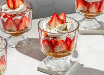 طرز تهیه پارفه توت فرنگی با ساده ترین دستور