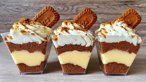 طرز تهیه دسر لوتوس؛ دسر کرمی و کاراملی با بیسکویت لوتوس